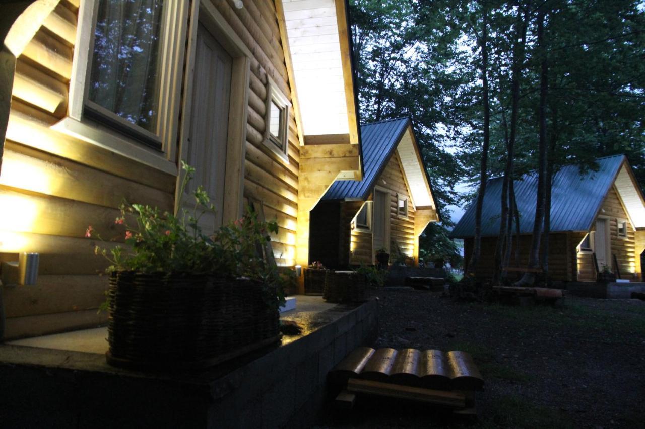 Bungalows Prokletije Gusinje Exterior photo